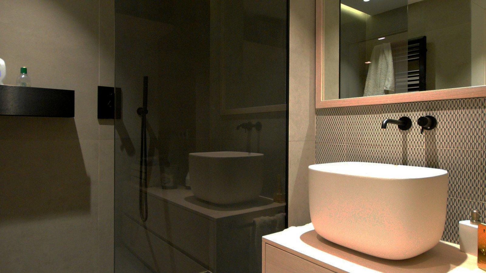 Quanto costa trasformare una vasca da bagno in una doccia a Roma